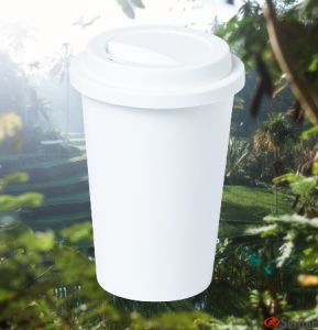 Vaso con tapa biodegradable