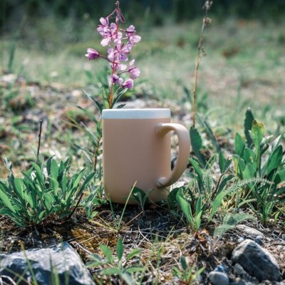 Taza con borde blanco personalizada